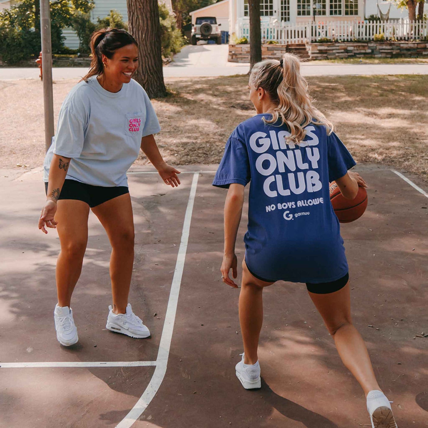 Garnuu GIRLS ONLY CLUB tee