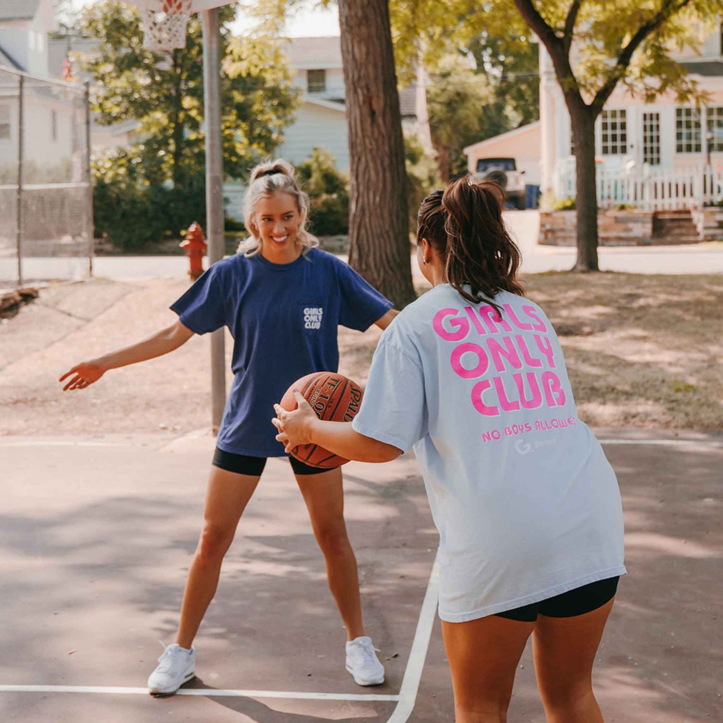 Garnuu GIRLS ONLY CLUB tee