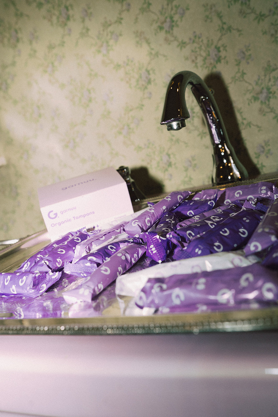 Are Organic Tampons Better? Organic vs. Regular Tampons Explained